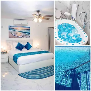  Apartment Blue Waters